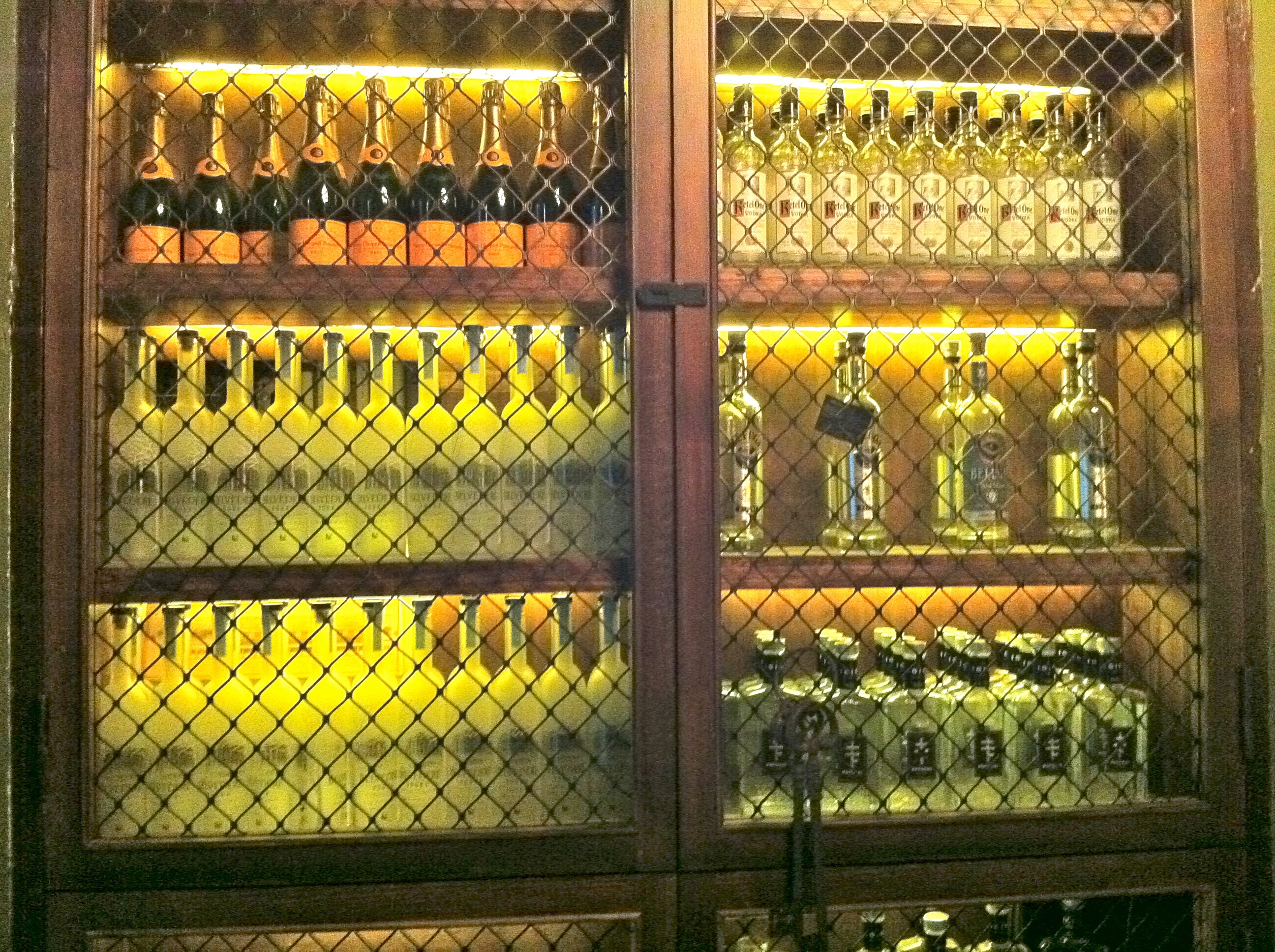 Boxing Cat Brewery, Shanghai — photo 7