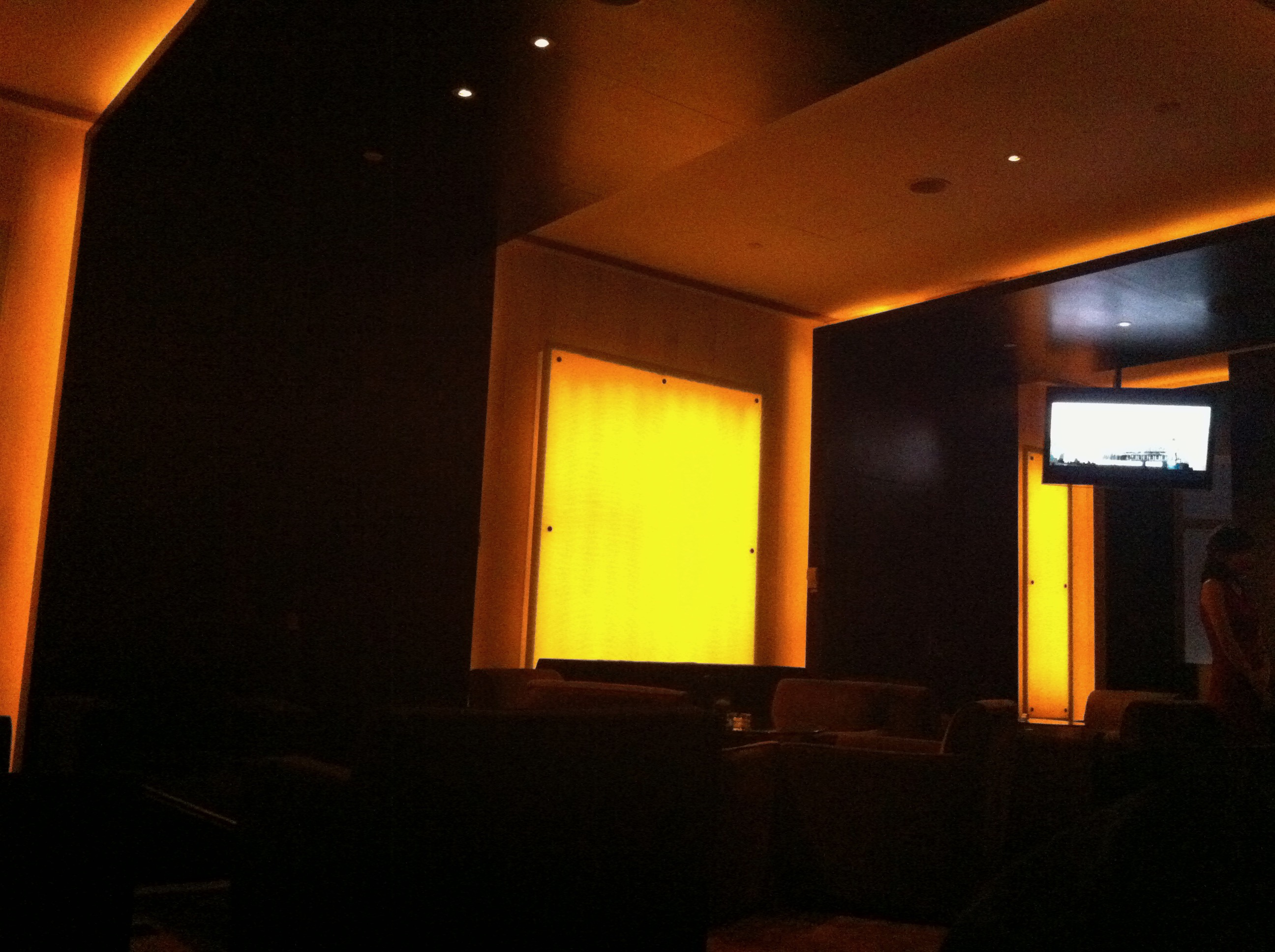 Upstairs, Shanghai — photo 9