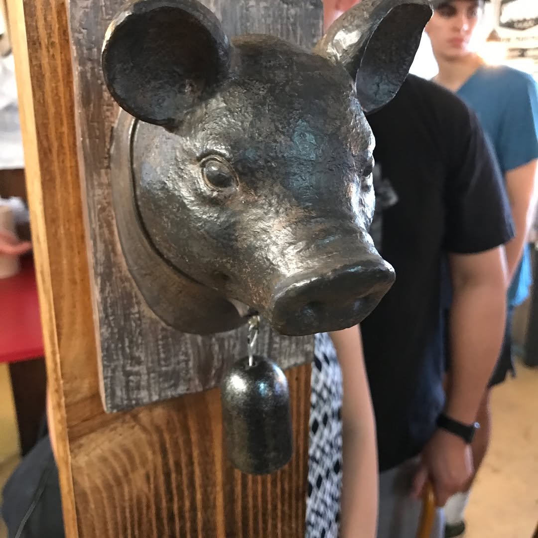 Tasty pork ribs - must order