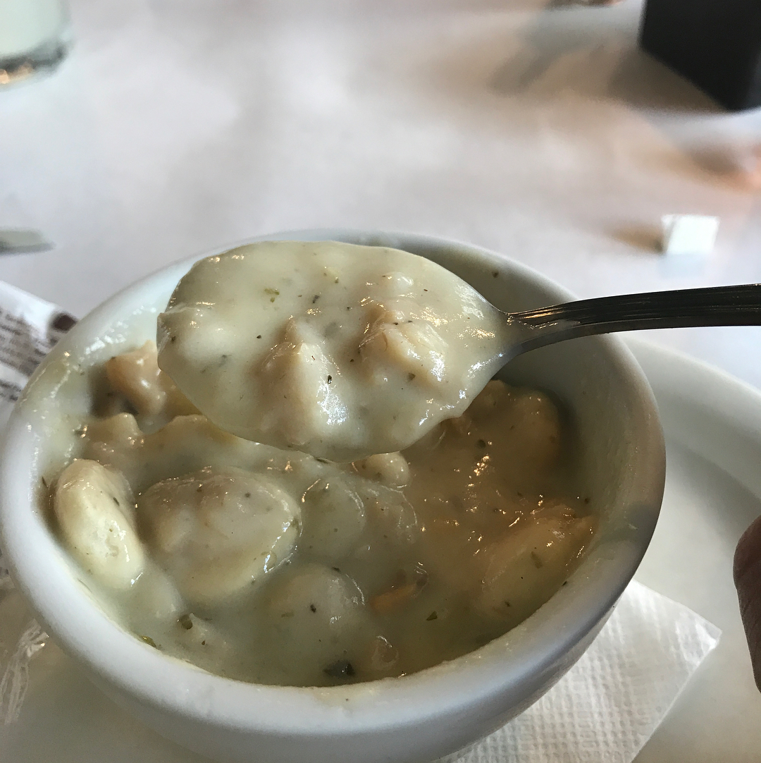 Seared ahi tuna sandwich