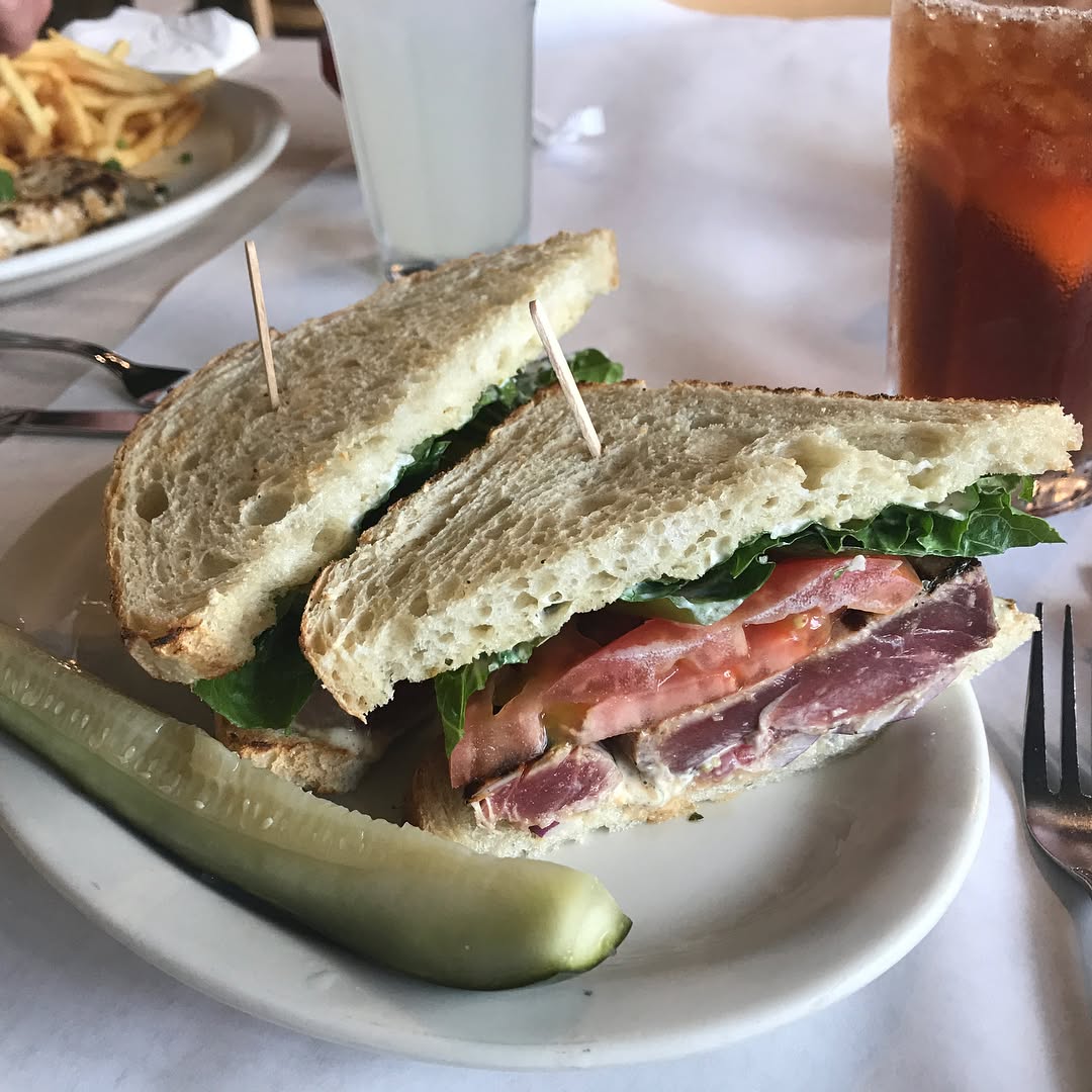 Seared ahi tuna sandwich