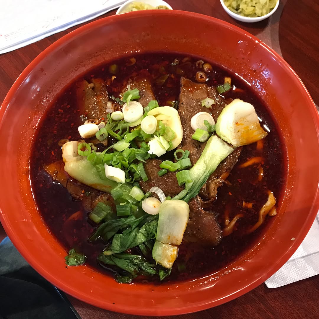 Beef noodle soup 牛肉麵, minced pork noodles 雜醬麵, fried pork chop with rice 排骨飯,...