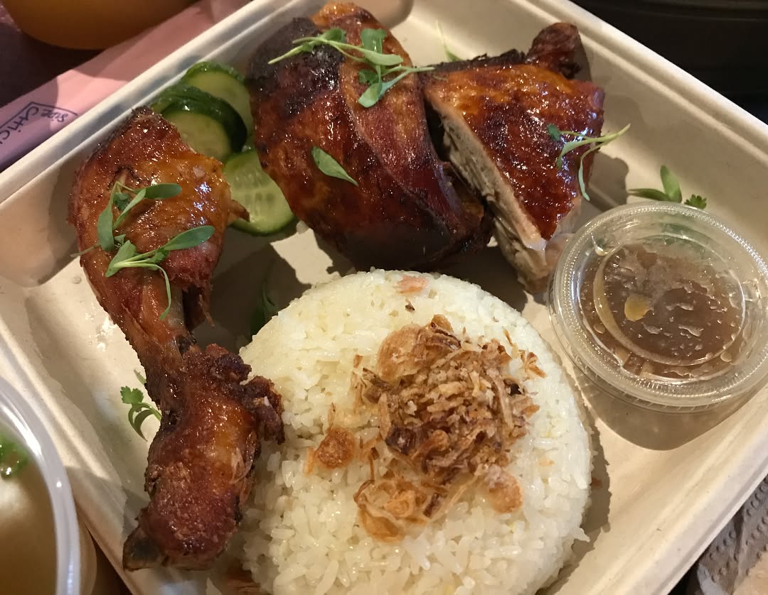 Roast chicken rice plate and chicken salad