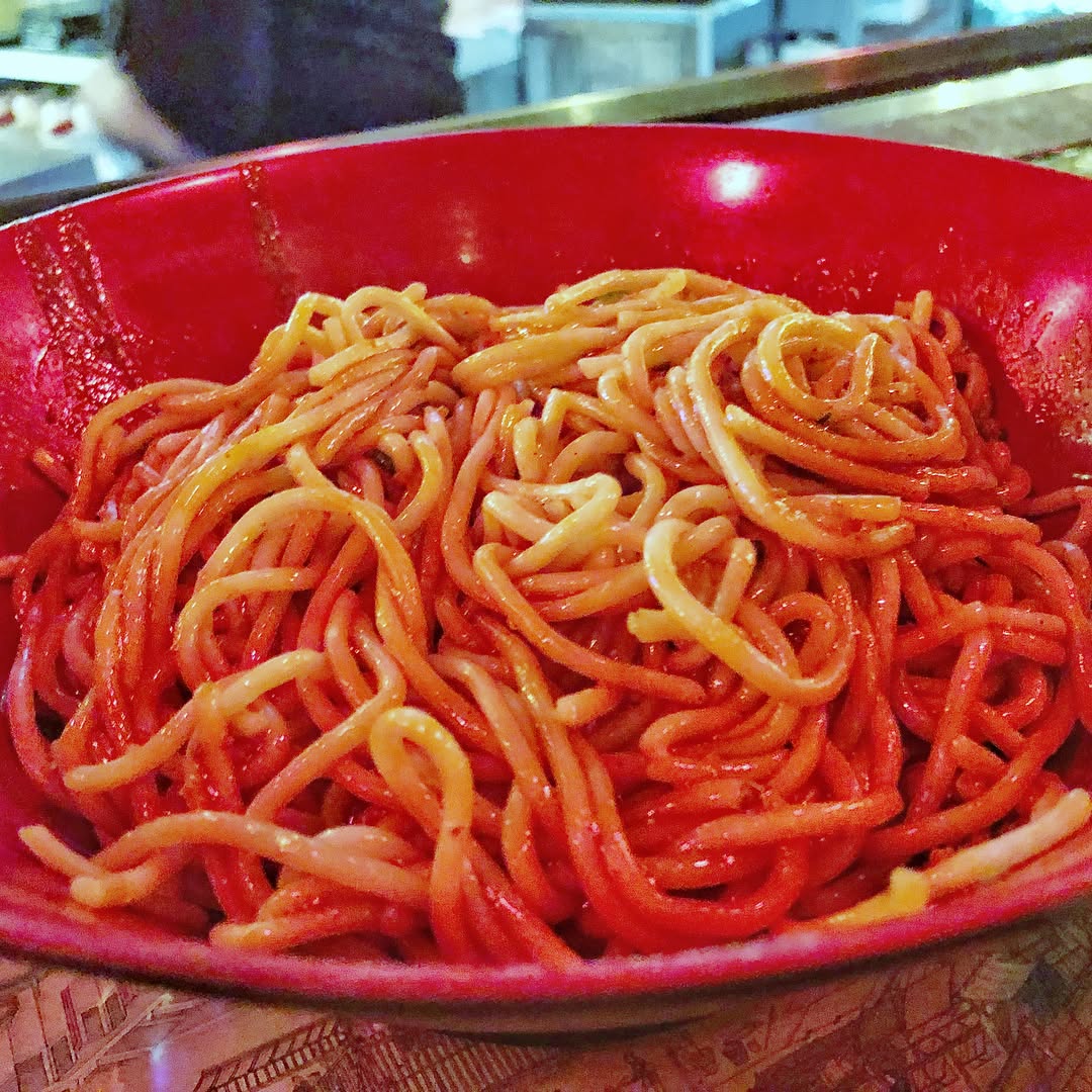 Fed the wife  we had Dan Dan Noodles 擔擔麵, spicy wontons 紅油抄手, and pickled veg...