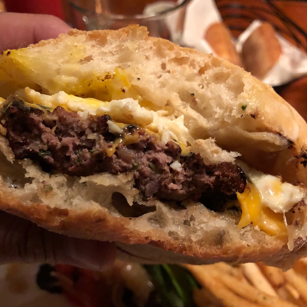 Moule (mussels) mariniere (white wine, onion, and parsley)