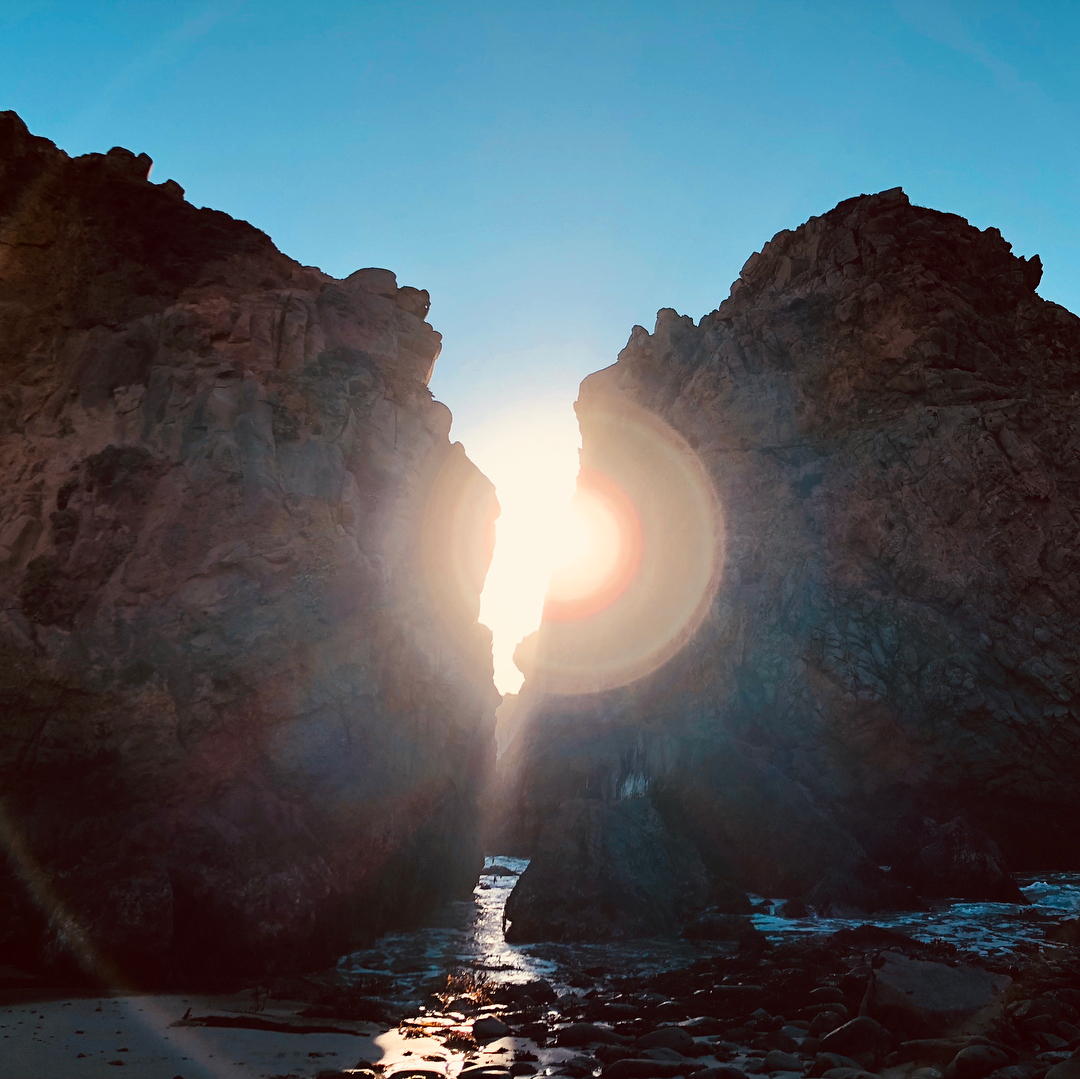 Keyhole arch at Pfieffer state beach