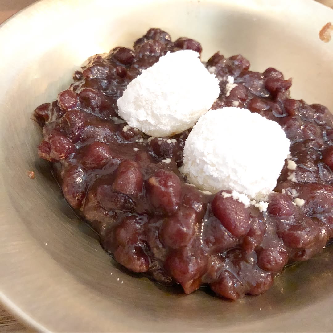 Korean desserts black sesame shaved ice with red beans