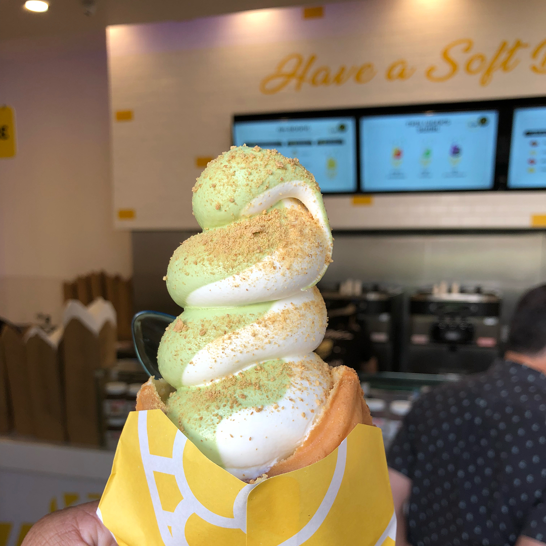 Soft serve ice cream - milk and matcha flavors