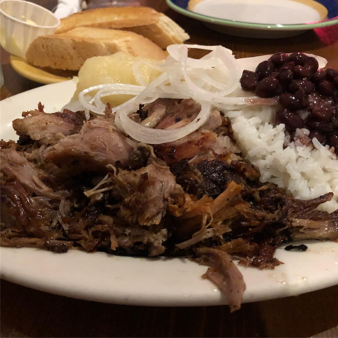 Lechon roast pork at El Cochinito
