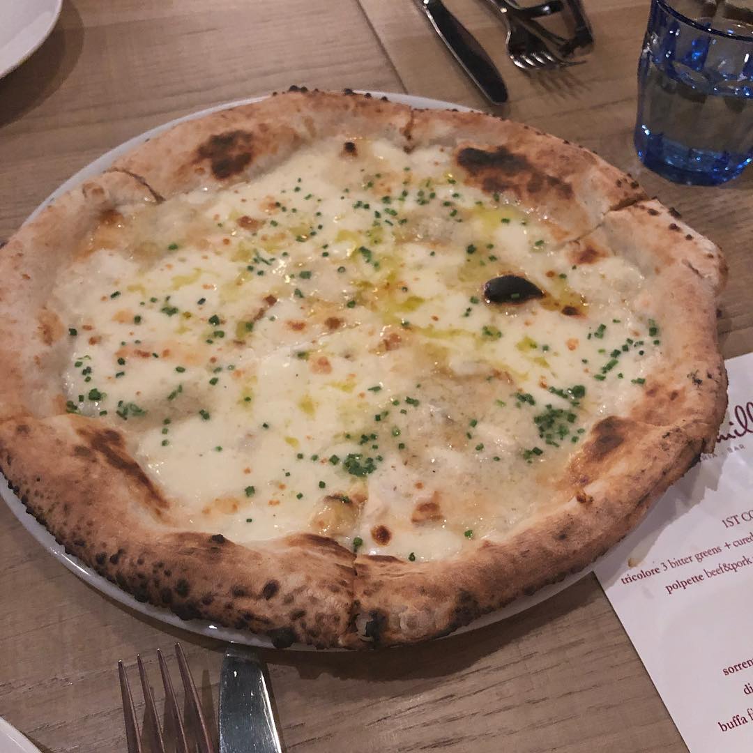 Dinner with friends at Sixth+Mill pizzeria