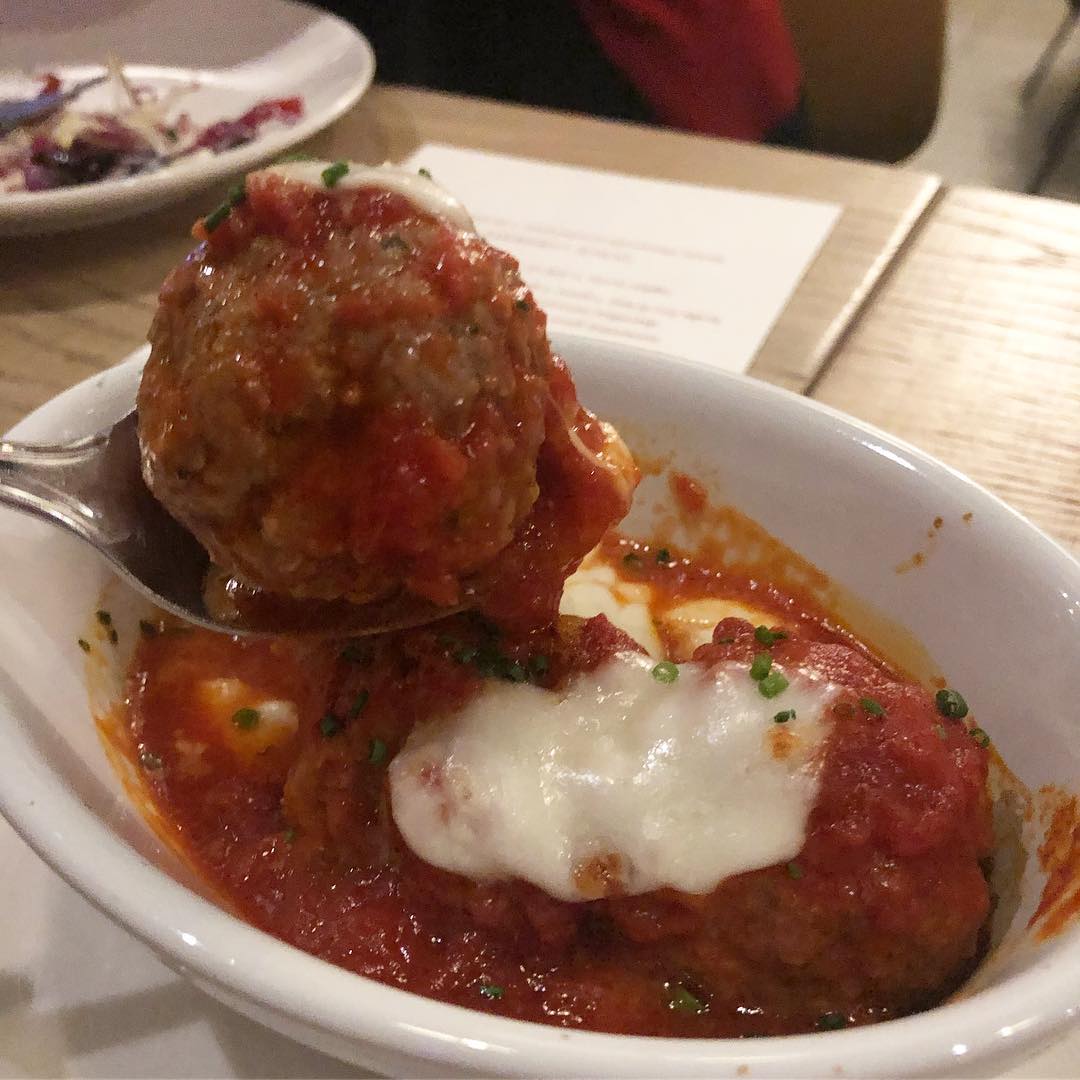 Dinner with friends at Sixth+Mill pizzeria