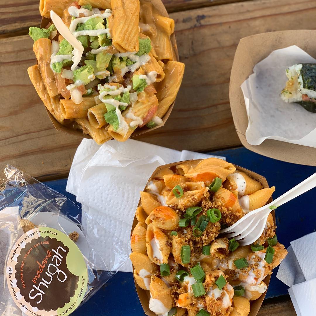 Great Sunday with the family pigging our at LA’s Smorgasburg