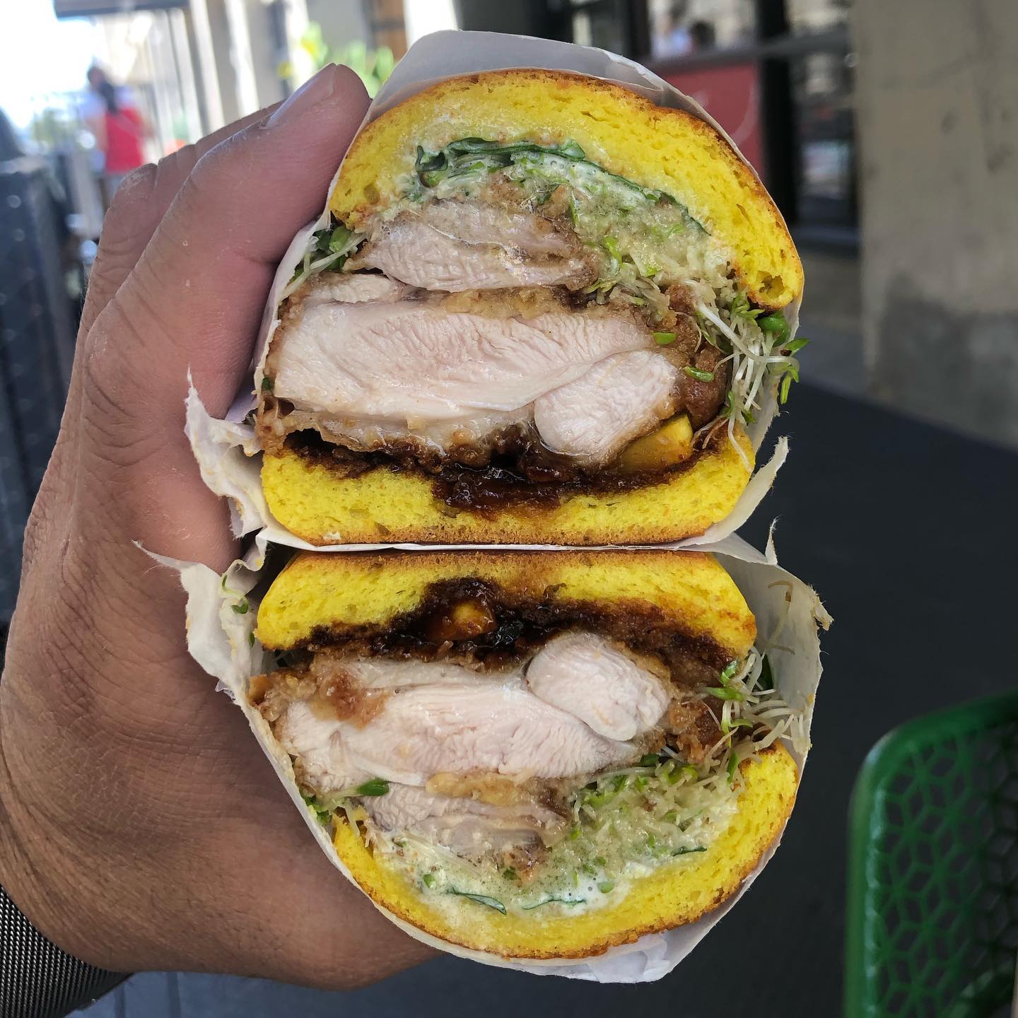 Chicken sando at pikunico