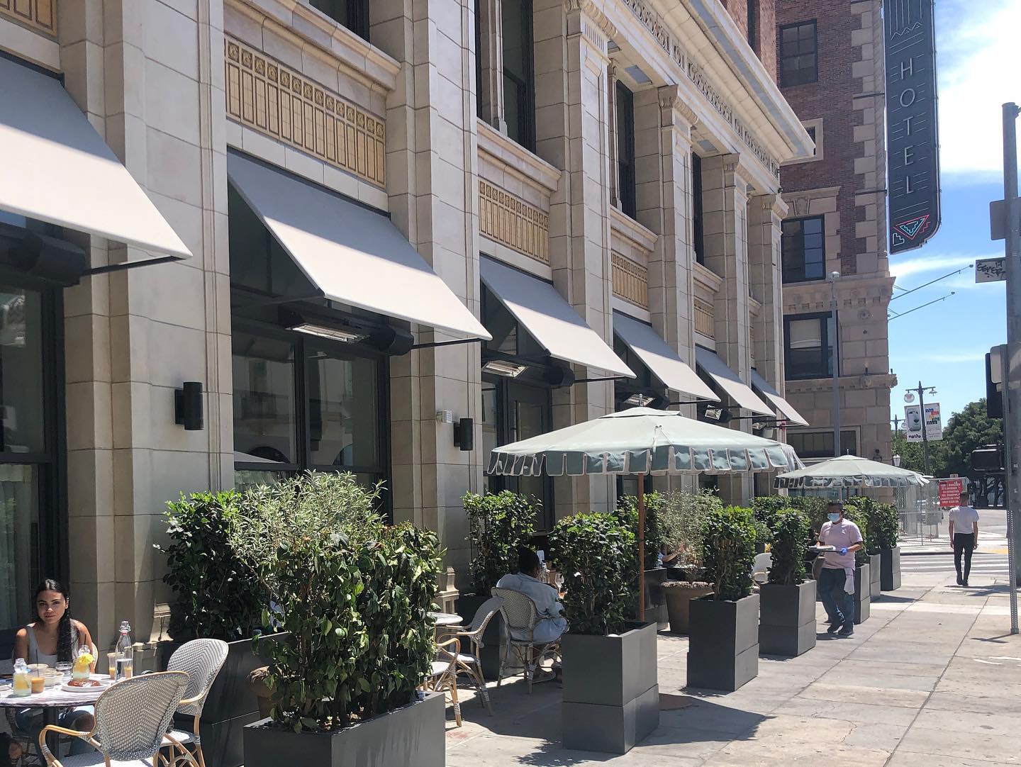 Brunch at Sibling Rival