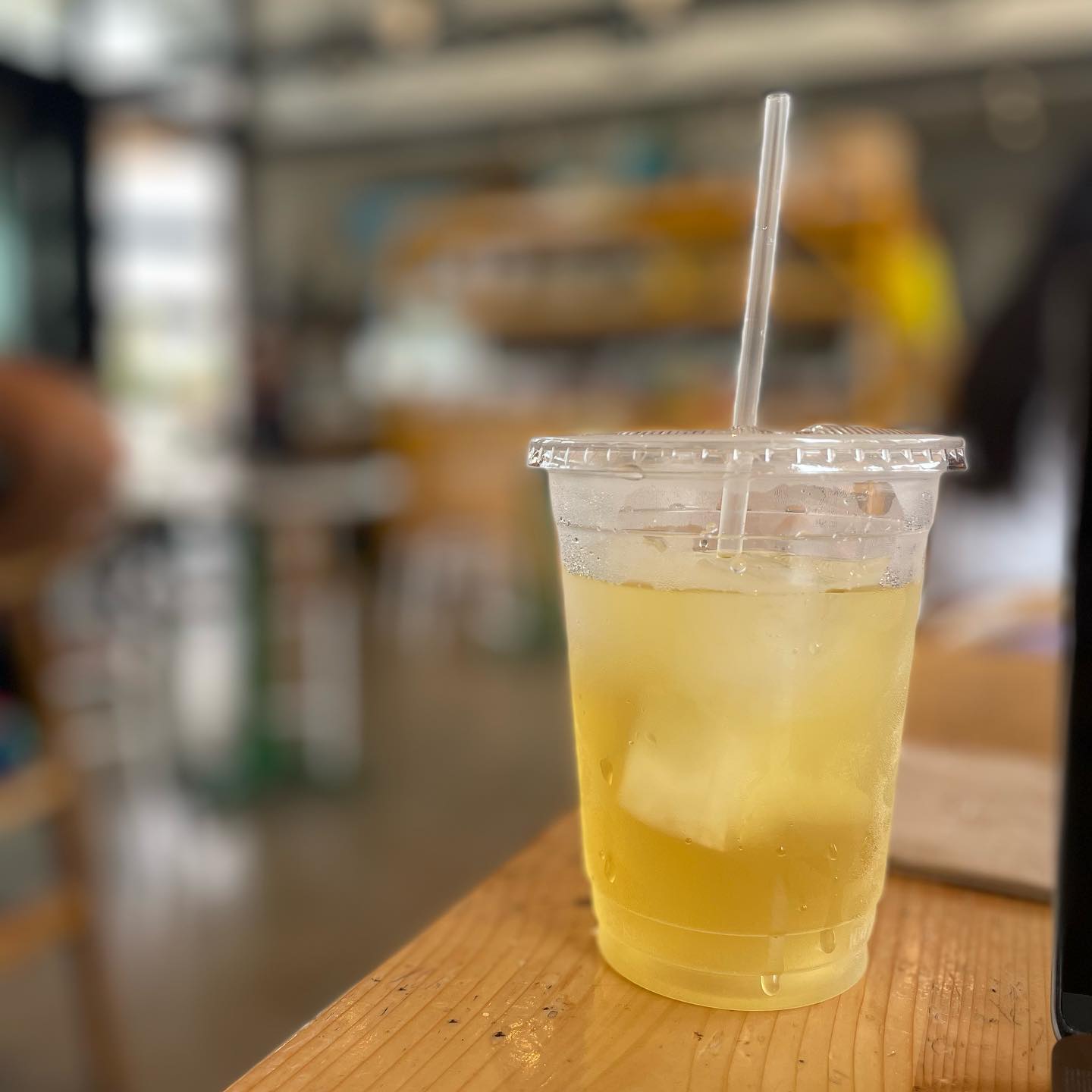 Iced tea and snacks at Superb in Pasadena