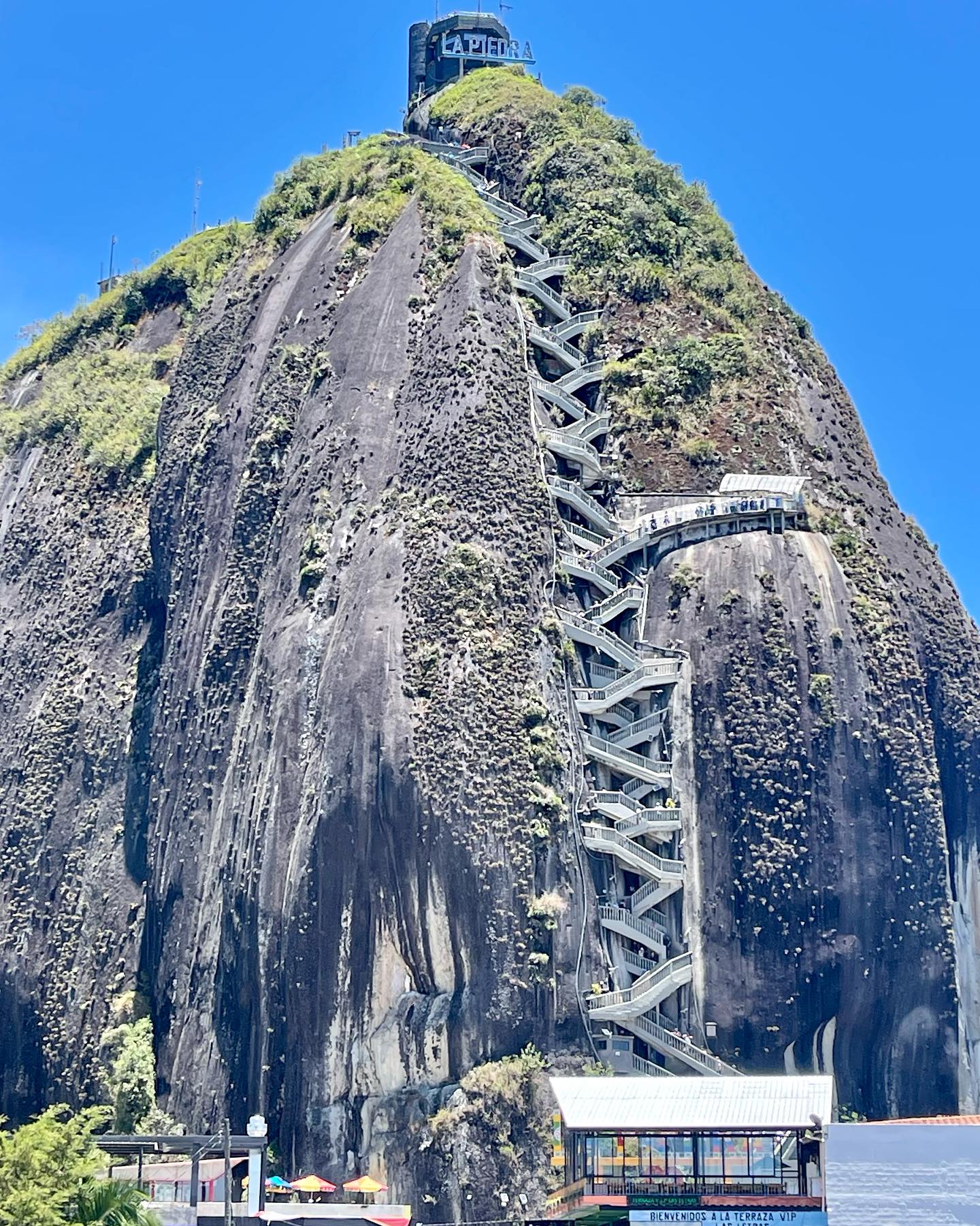 La Piedra - this rock has 700 steps