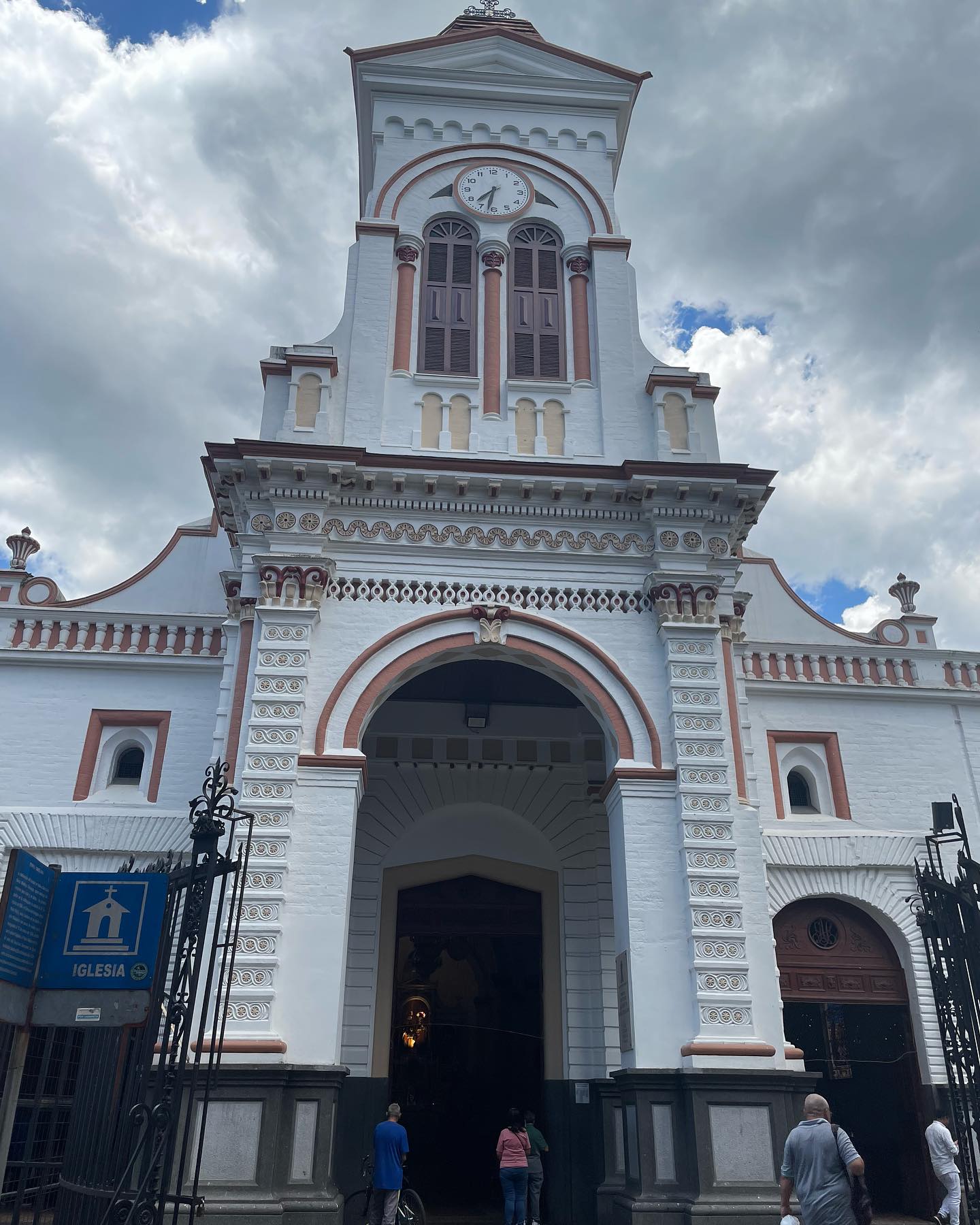 Images, memories, and good times in Medellin