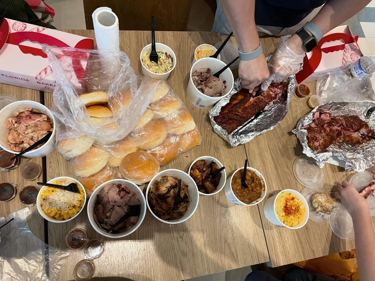 Had barbecue with my relatives at one of the most popular American Barbecue r...