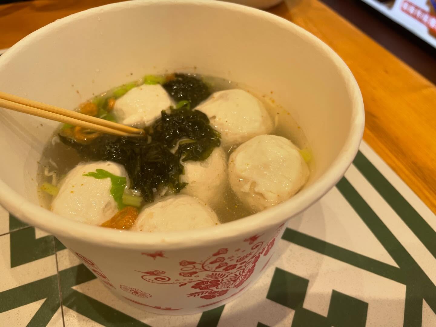 Snacking on piano island , Gulangyu