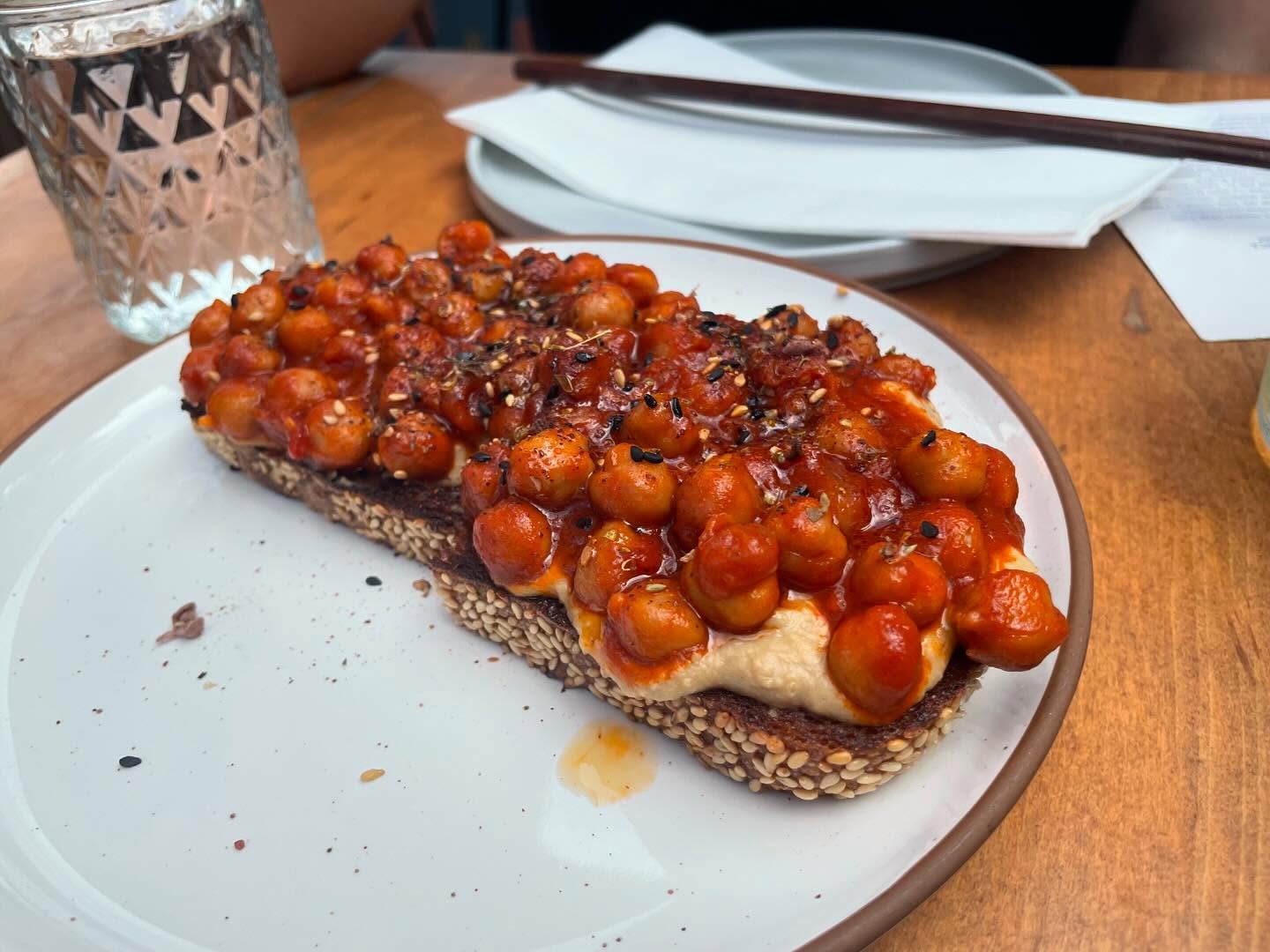 Seafood brunch at Crude e Nudo on Santa Monica Main Street