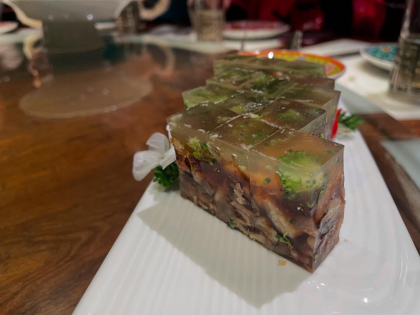 Dinner with old classmates at Temple City’s Bistro Na 那家小館