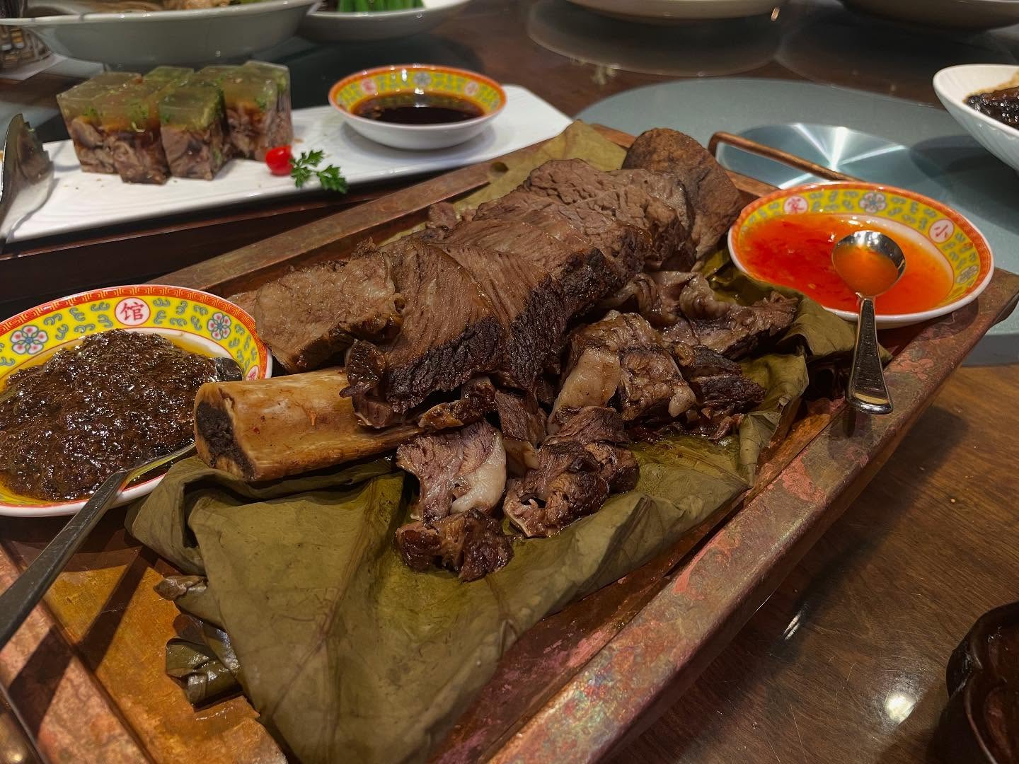 Dinner with old classmates at Temple City’s Bistro Na 那家小館