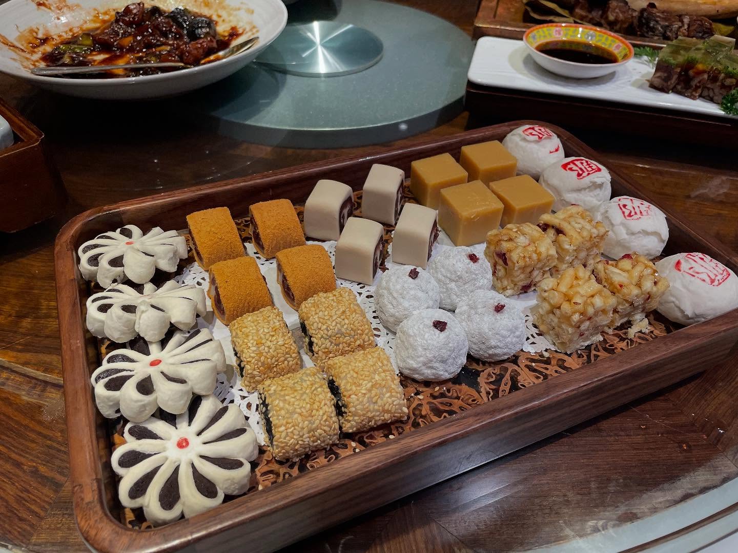 Dinner with old classmates at Temple City’s Bistro Na 那家小館