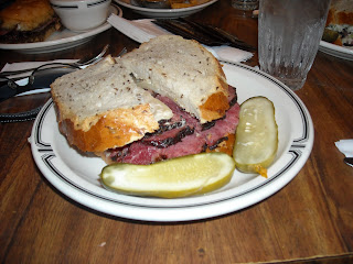 Looking for a great Jewish Deli in Downtown LA that is open Late! – Langer’s